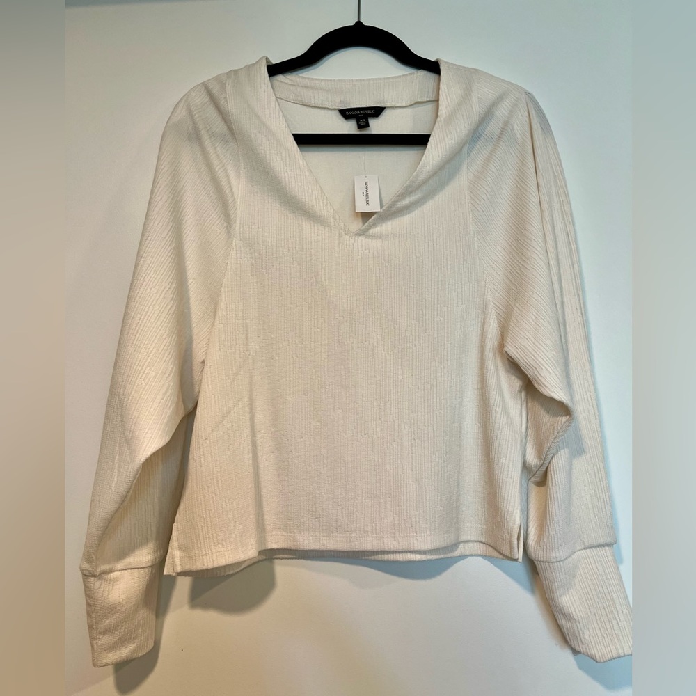 NWT Banana Republic Long Sleeve Cross Hatch Jacquard Top, white, size XS